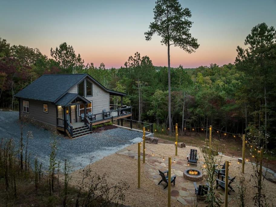The Llaguna Lodge - New Cabin, Sleeps 10, Fire Pit, Hot Tub, In Blue Ridge , Ga Exterior foto
